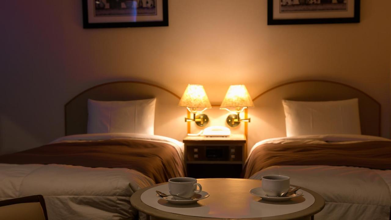 Hotel Sato Shinhidaka Екстер'єр фото